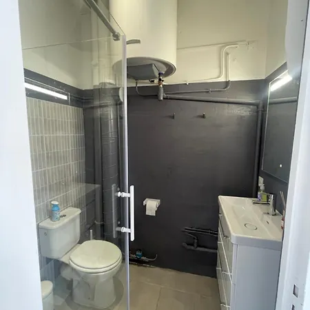 T2 Centre Apartment